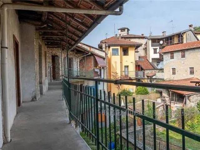 Villa in vendita a Miasino NO