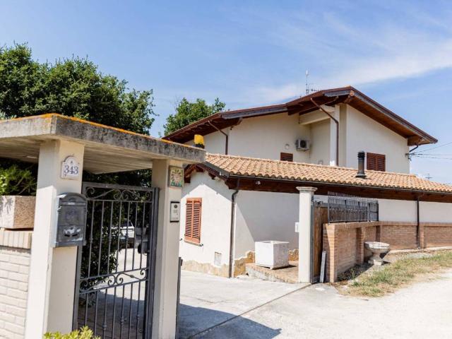 Villa in vendita a Miglianico CH