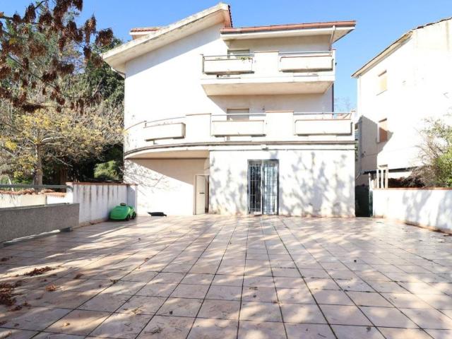 Villa in vendita a Miglianico CH
