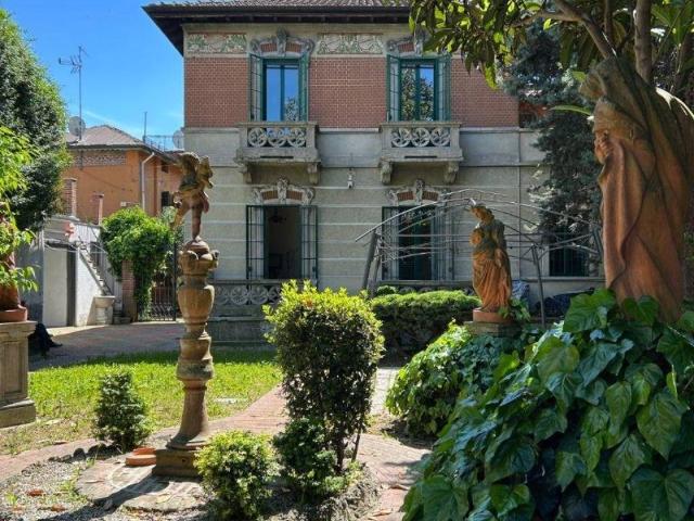 Villa in vendita a Milano MI