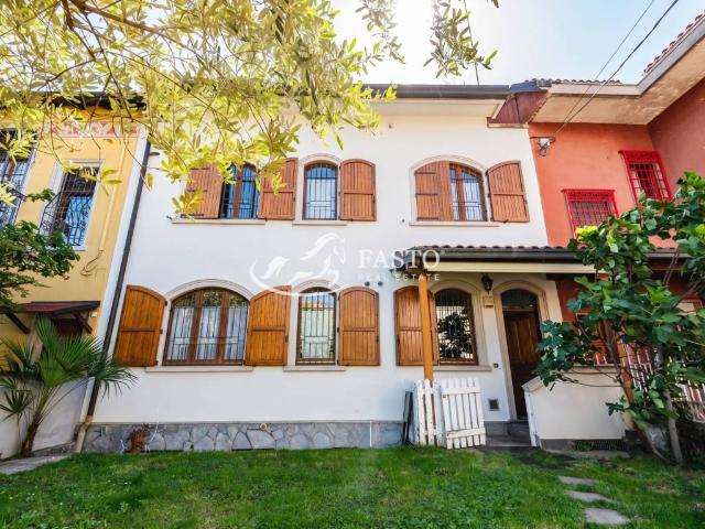 Villa in vendita a Milano MI