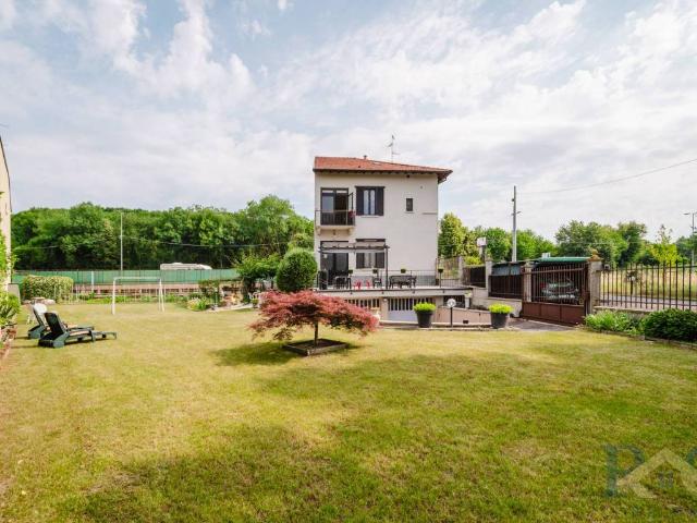 Villa in vendita a Milano MI