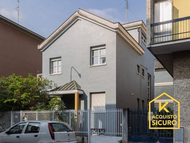 Villa in vendita a Milano