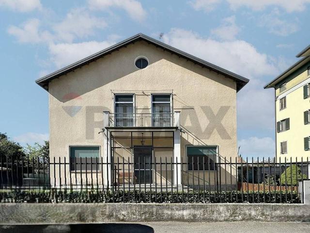 Villa in vendita a Milano