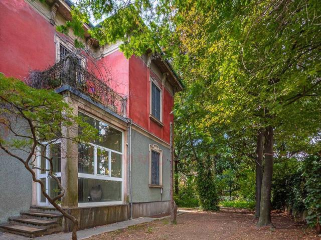 Villa in vendita a Milano