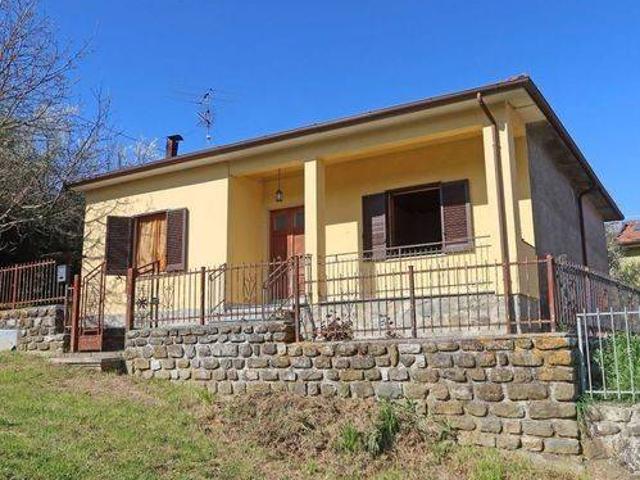 Villa in vendita a Minucciano LU