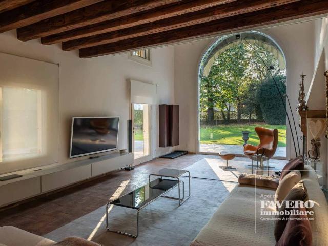 Villa in vendita a Mira VE