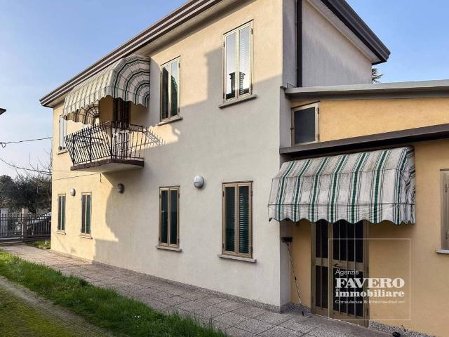 Villa in vendita a Mira VE