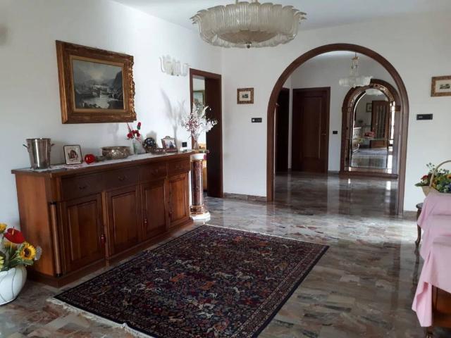Villa in vendita a Mira VE