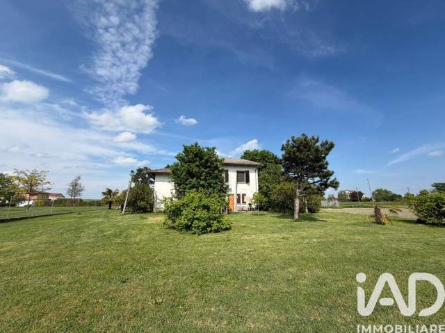 Villa in vendita a Mirandola MO