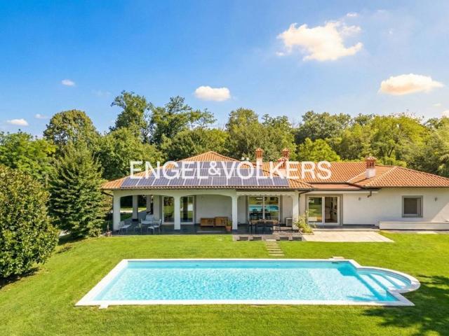 Villa in vendita a Misinto MB