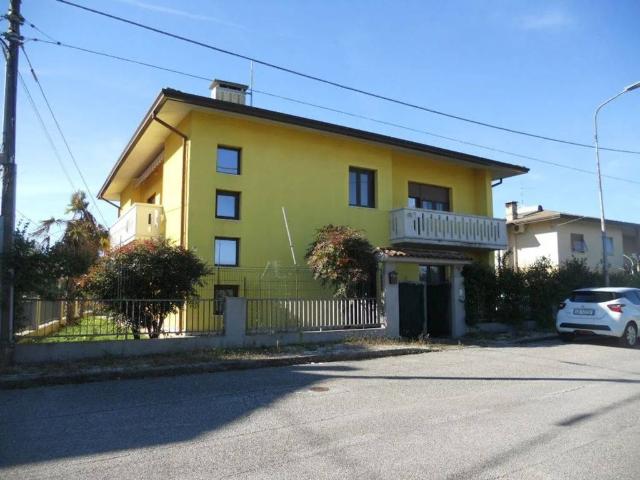 Villa in vendita a Muzzana del Turgnano UD