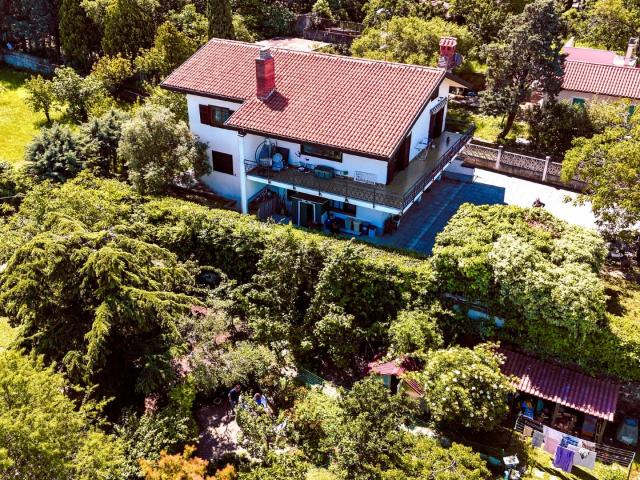 VILLA in VENDITA a MUGGIA di 6 vani
