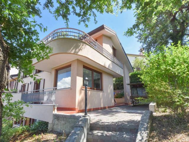 Villa in vendita a Muggia TS