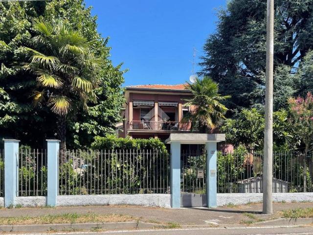 Villa in vendita a Muggiò MB