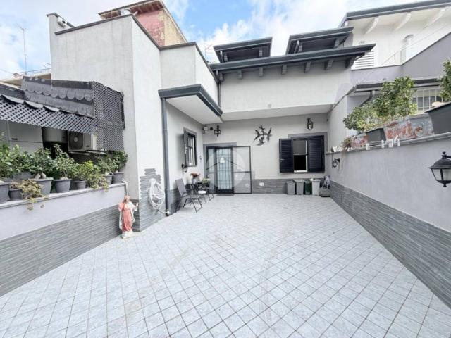 Villa in vendita a Mugnano di Napoli NA