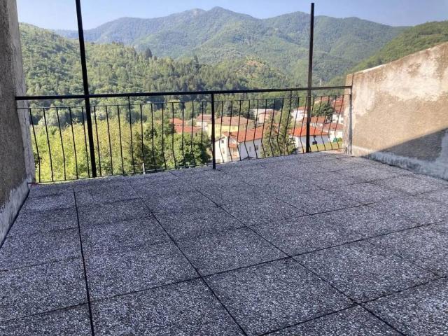 Villa in vendita a Murialdo SV