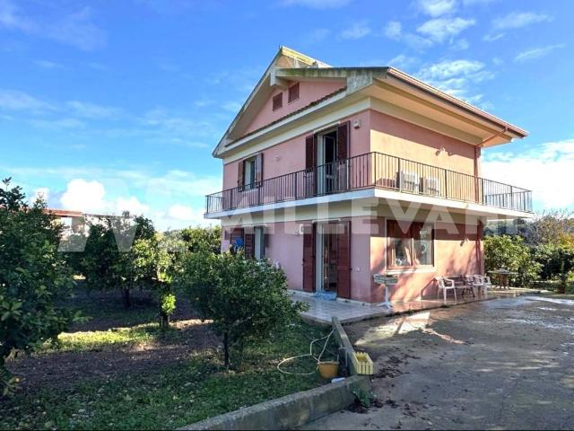 Villa in vendita a Noto SR