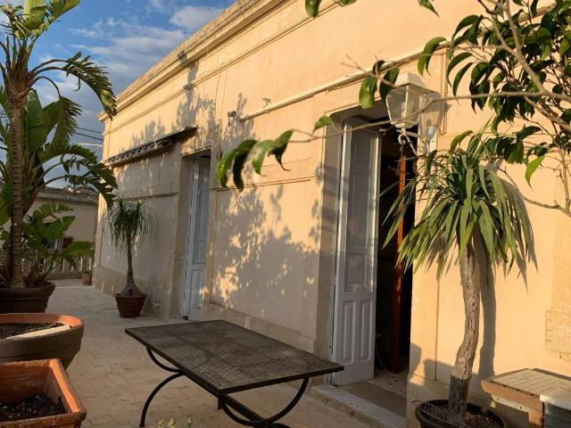 Villa in vendita a Noto SR