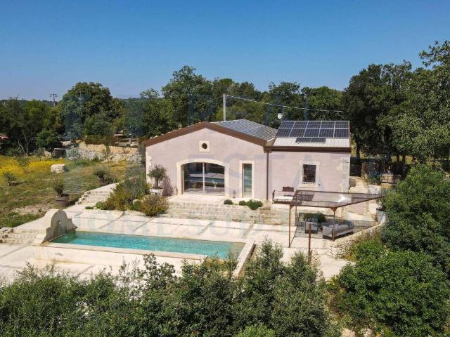 Villa in vendita a Noto SR