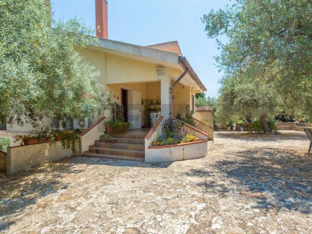 Villa in vendita a Noto SR