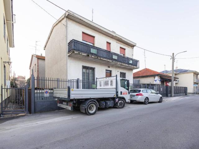 Villa in vendita a Nova Milanese MB