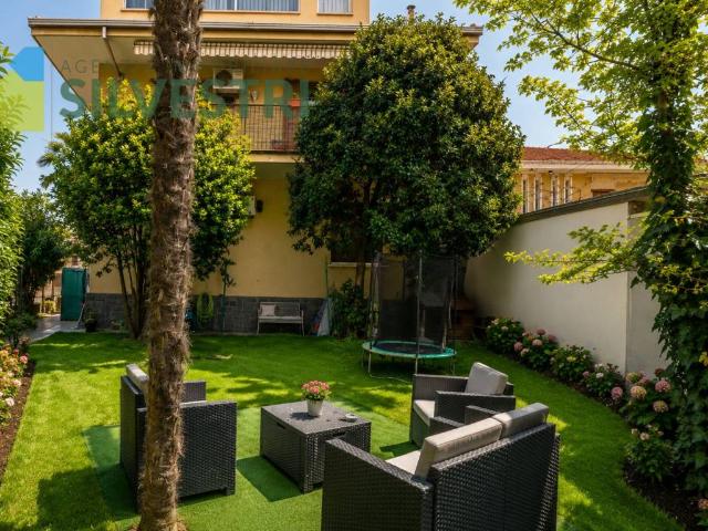 Villa in vendita a Novara NO