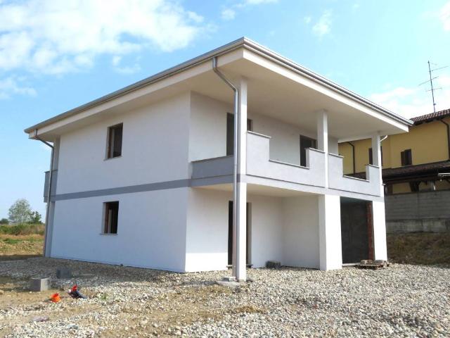 Villa in vendita a Novara NO