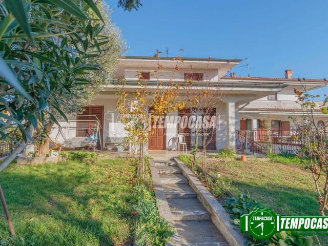 Villa in vendita a Noviglio MI