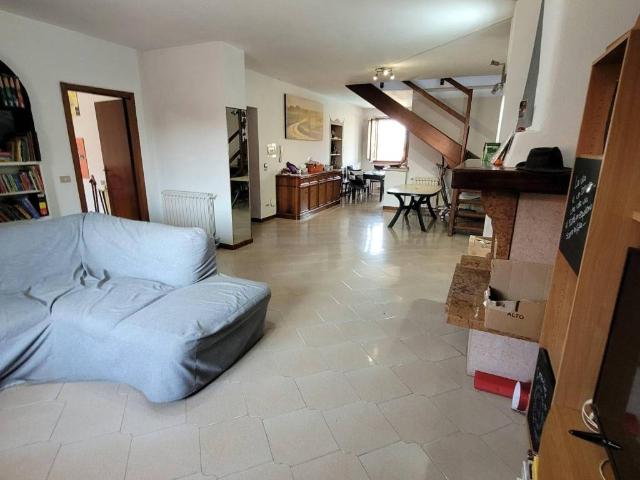 Villa in vendita a Noviglio MI