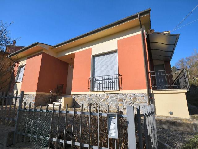 Villa in vendita a Nozzano Lucca in Buono composto da 4vani