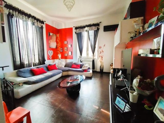 Villa in vendita a Nozzano Lucca in Buono composto da 8vani