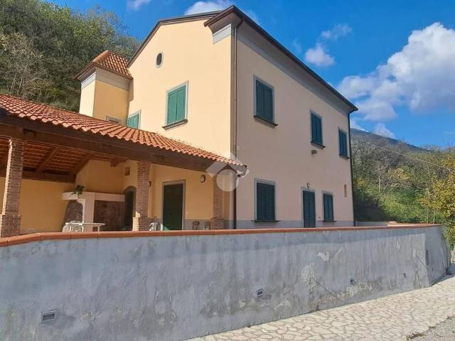 Villa in vendita a Nocera Superiore SA