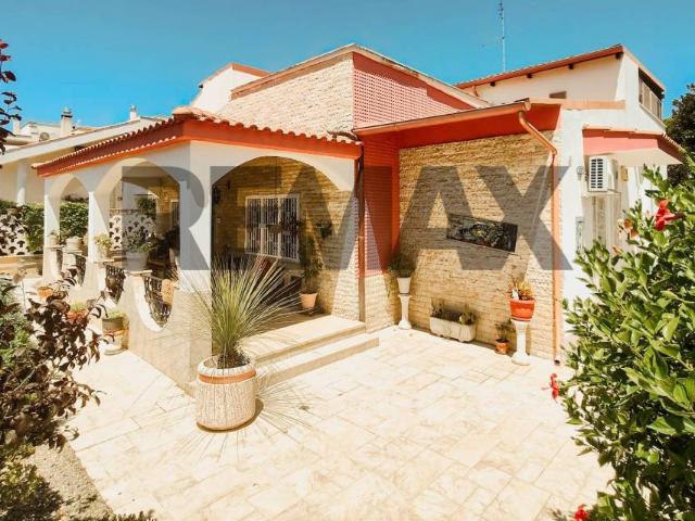 Villa in vendita a Noicattaro BA