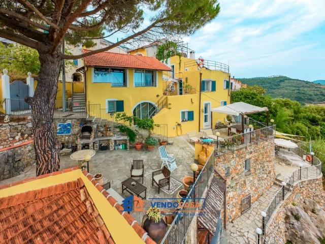 Villa in vendita a Noli SV