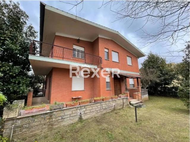 Villa in vendita a Norma LT