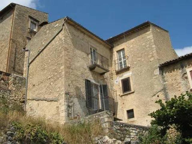 Villa in vendita a Navelli AQ