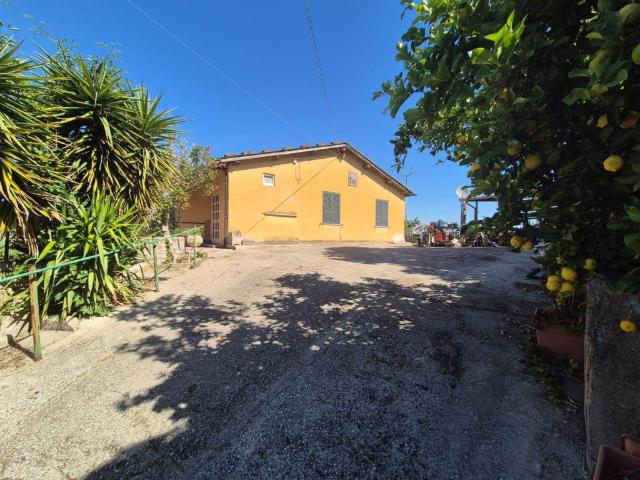 Villa in vendita a Nazzano RM