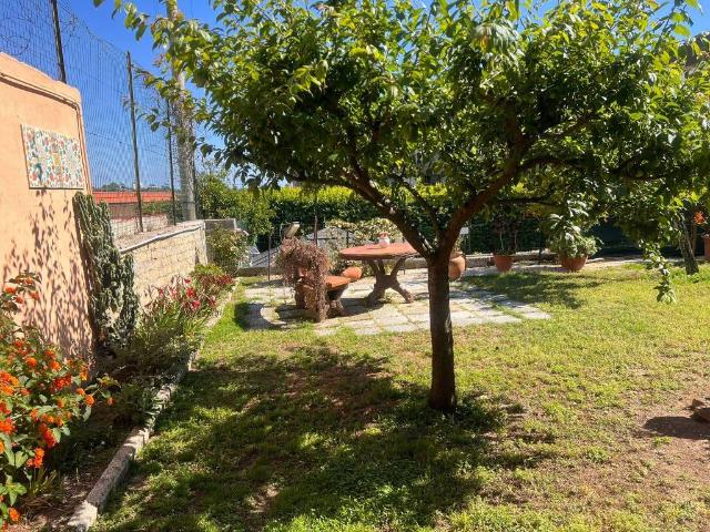 Villa in vendita a Napoli NA