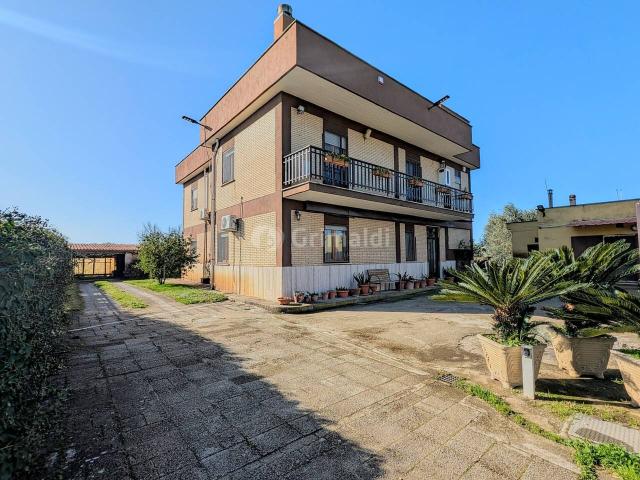 Villa in vendita a Nettuno