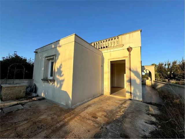 Villa in vendita a Neviano LE