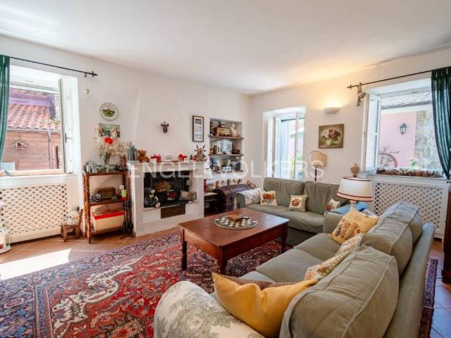 Villa in vendita a Ne GE