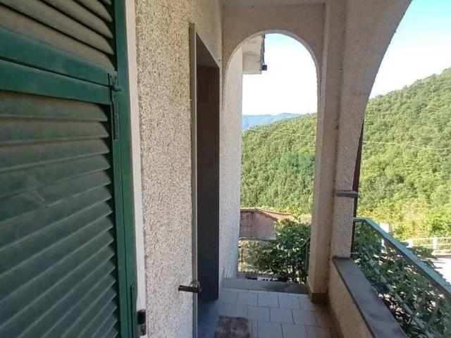 Villa in vendita a Ne GE
