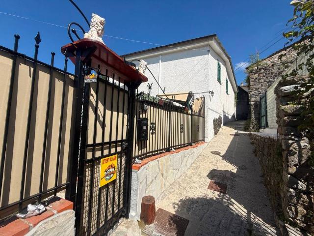 Villa in vendita a Ne GE