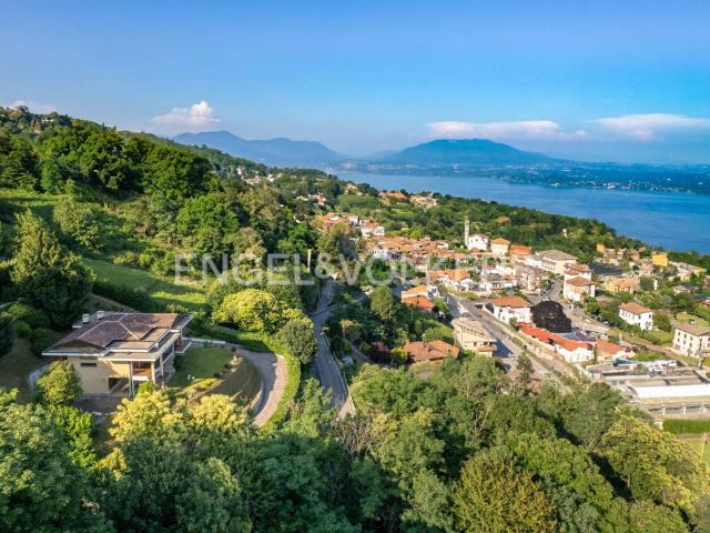 Villa in vendita a Nebbiuno NO