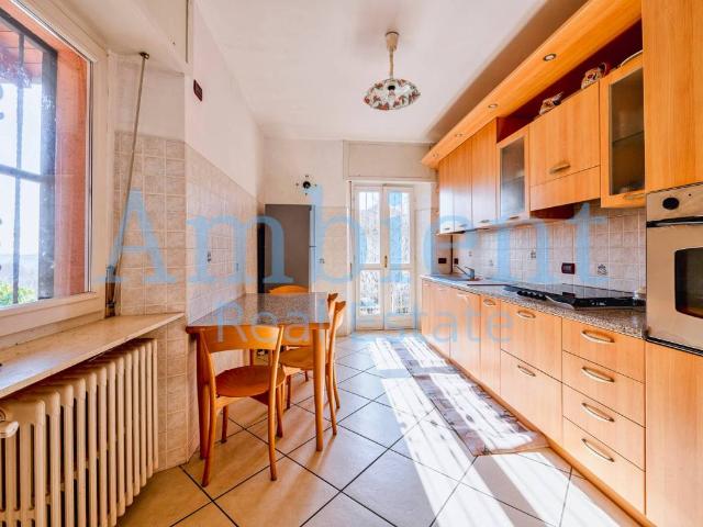 Villa in vendita a Nebbiuno NO