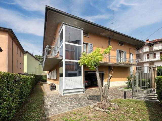 Villa in vendita a Nembro BG