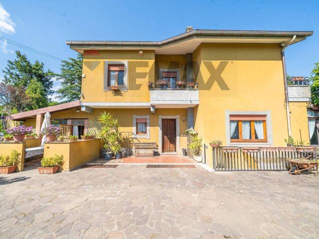 Villa in vendita a Nemi
