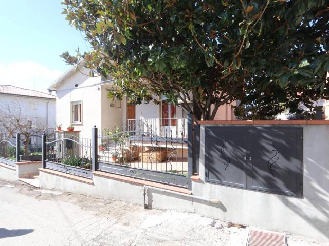 Villa in vendita a Nereto TE