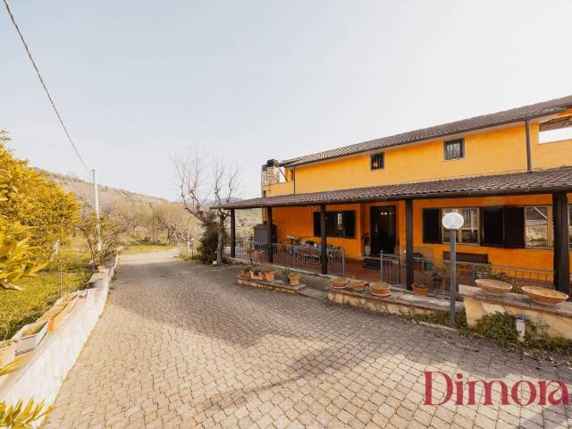 Villa in vendita a Nerola RM